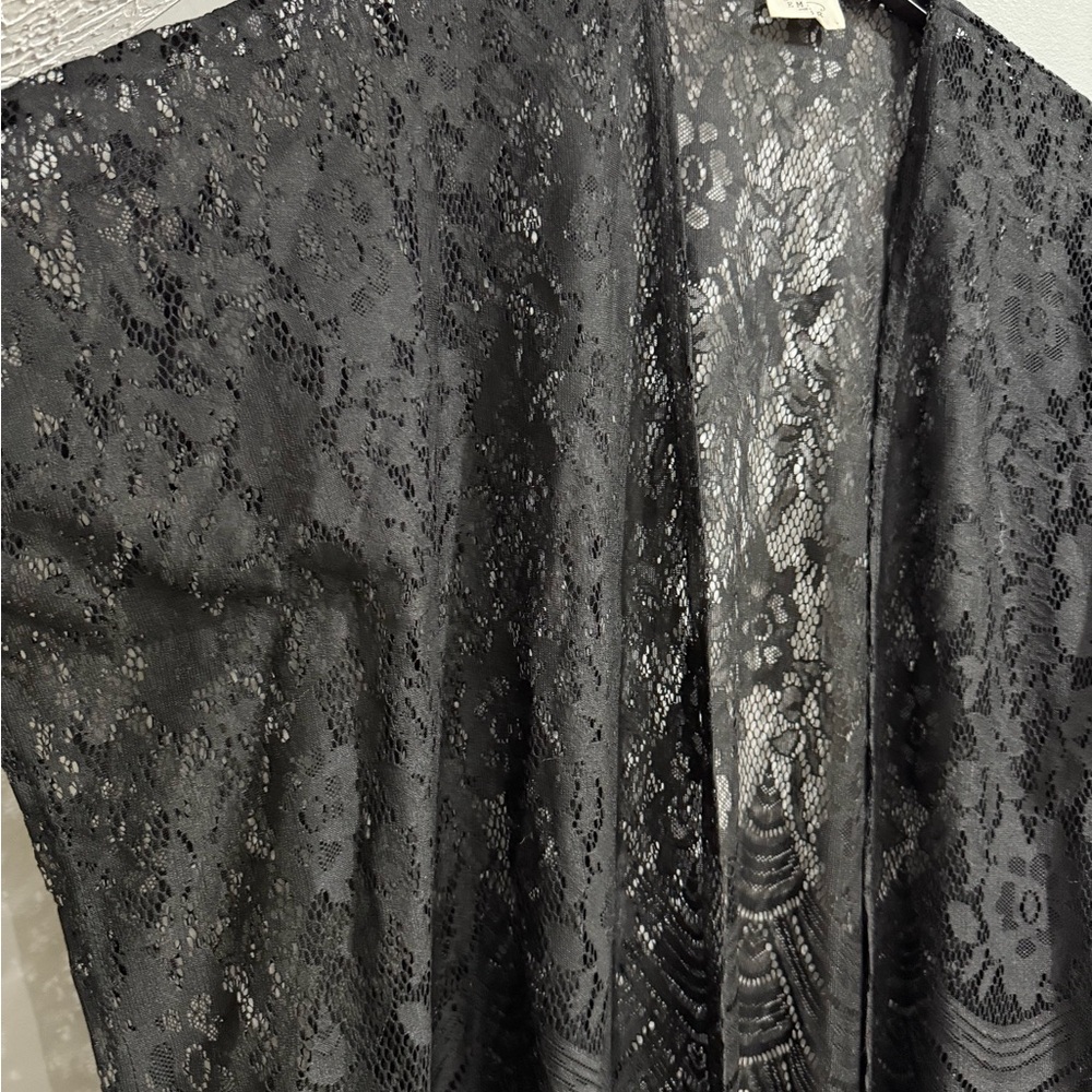 Black Lace Fringe Kimono - Picture 3 of 5